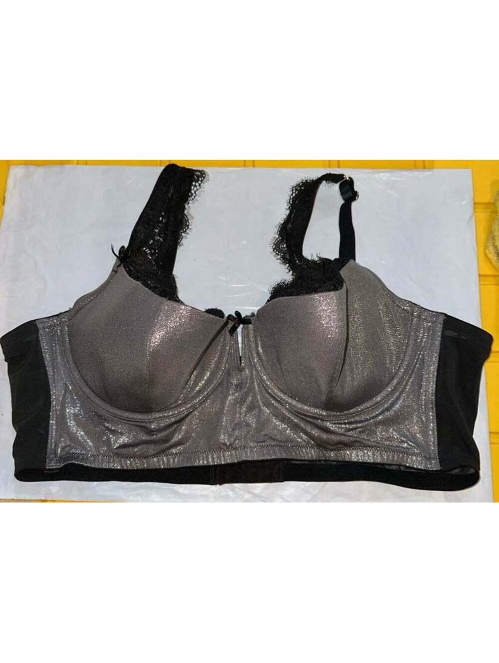 Sexy Cacique lightly lined French balconette bra Silver / Black size 44 C
